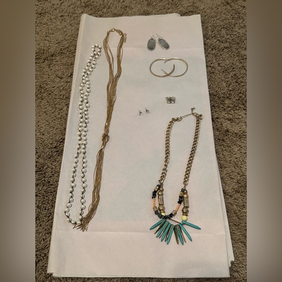 Bundle of 7 pieces of Jewelry. Kendra Scott, CZ, Sterling Silver, Faux Pearls - Picture 1 of 15